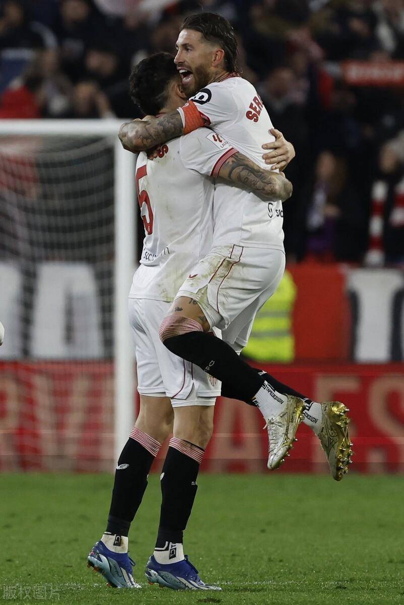 窗口期欧联焦点战，塞维利亚内部沟通，压力陡增，临场指挥获称赞的简单介绍-爱游戏官方网站