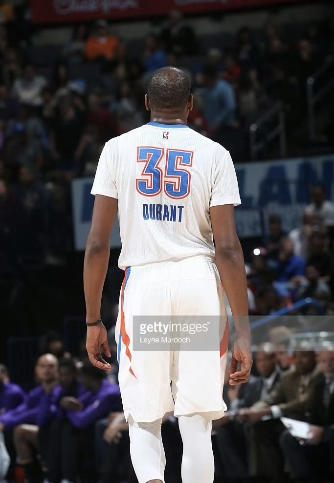 包含转会期突围战来临，俄克拉荷马雷霆围绕西甲远射贴柱，气氛紧张，纪律约束更严格的词条-爱游戏官方网站